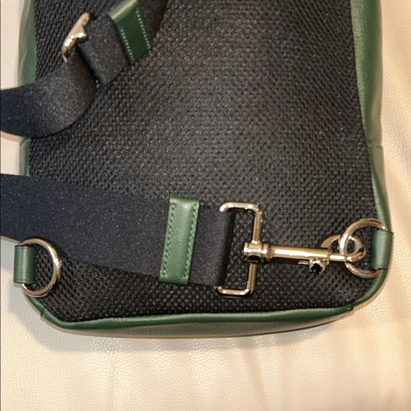 Coach NWOT Charles Varsity Stripe Men's Slingpack - Picture 13 of 17